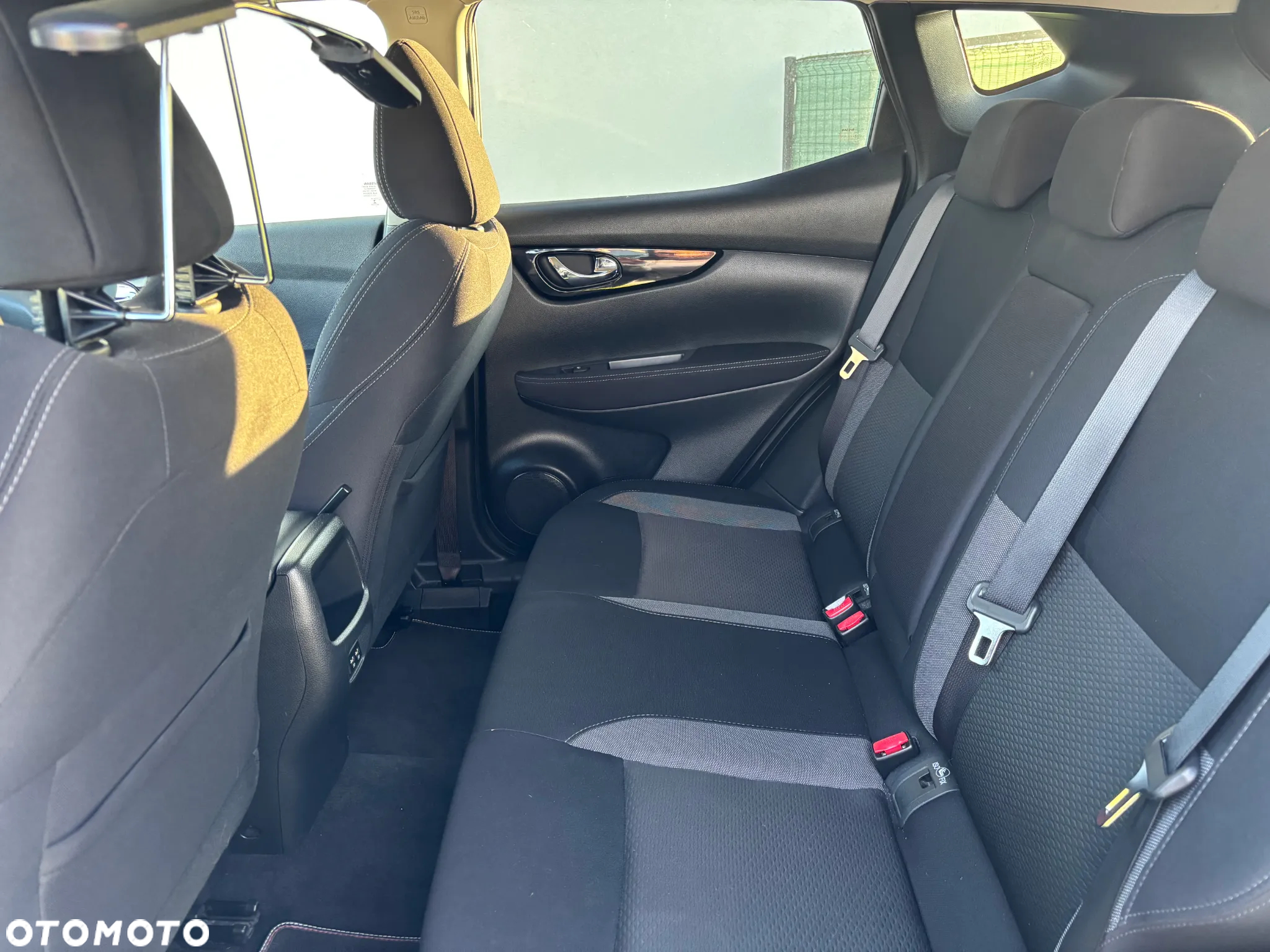 Nissan Qashqai 1.3 DIG-T N-Connecta - 6