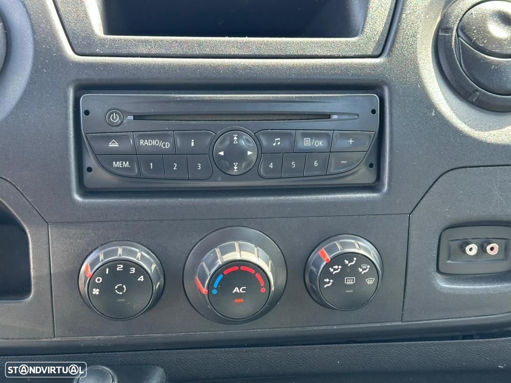 Renault Master 2.3 DCi TriBasculante rodado duplo Iva Dedutível - 17