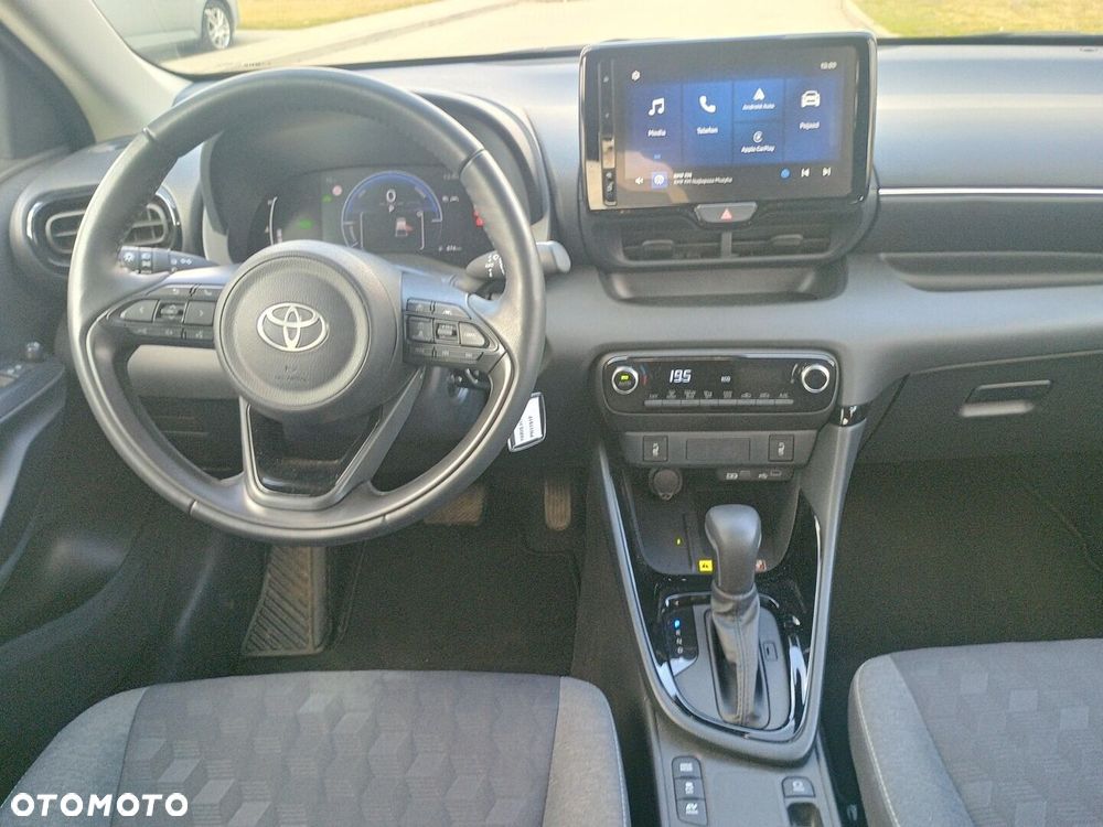 Toyota Yaris Hybrid 1.5 Style - 13