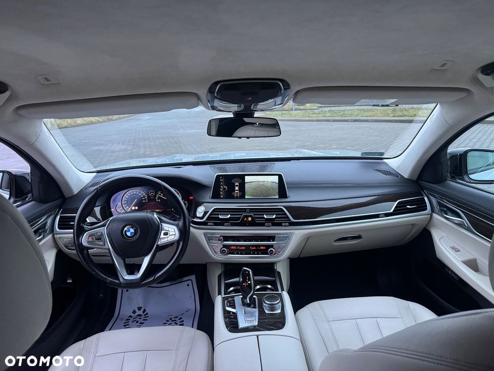 BMW Seria 7 730d xDrive - 16