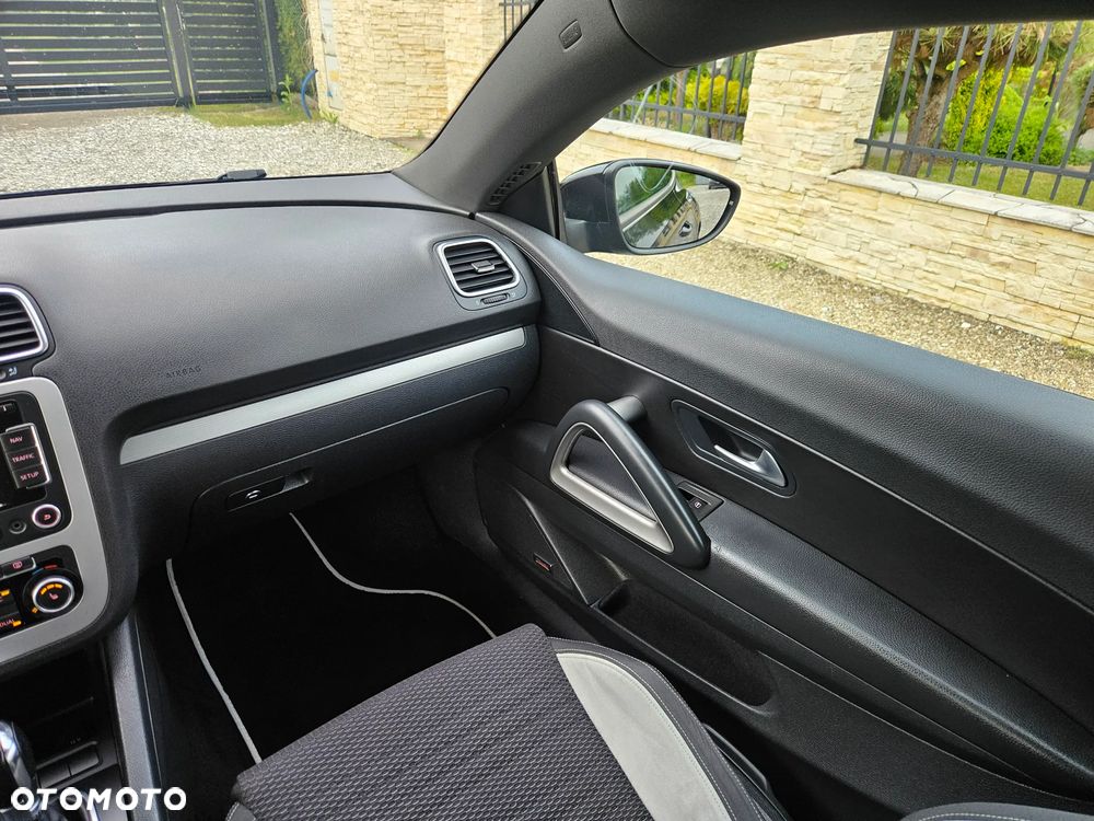 Volkswagen Scirocco - 32