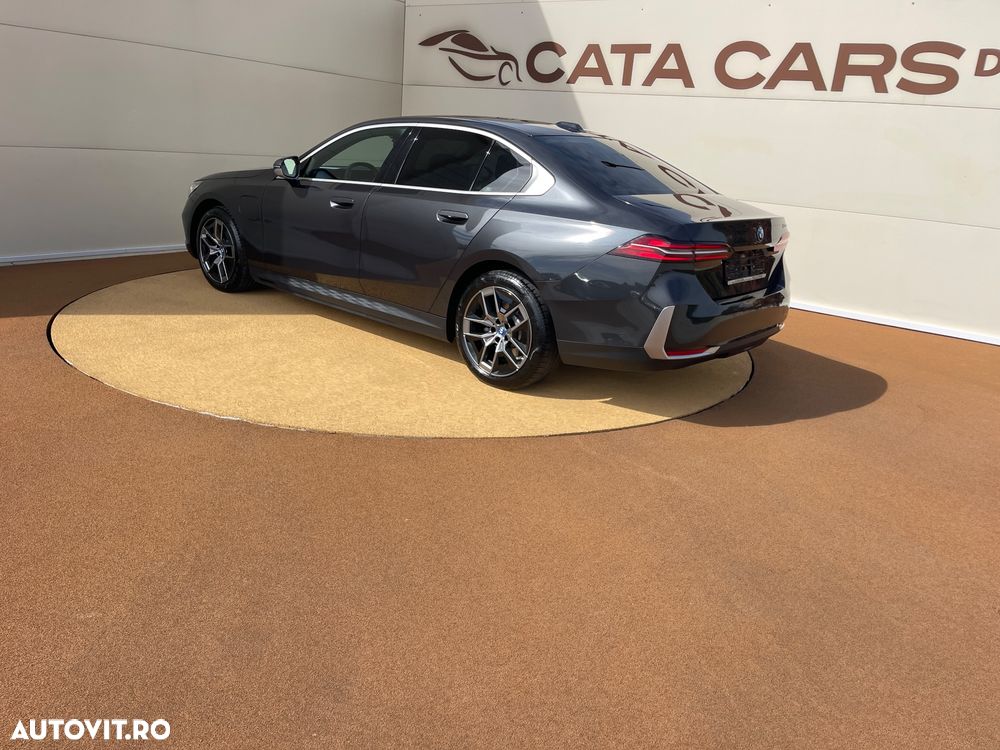 BMW Seria 5 530e Aut. - 10