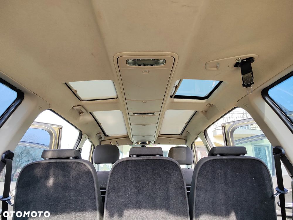 Ford Galaxy 2.0 TDCi Ghia - 13