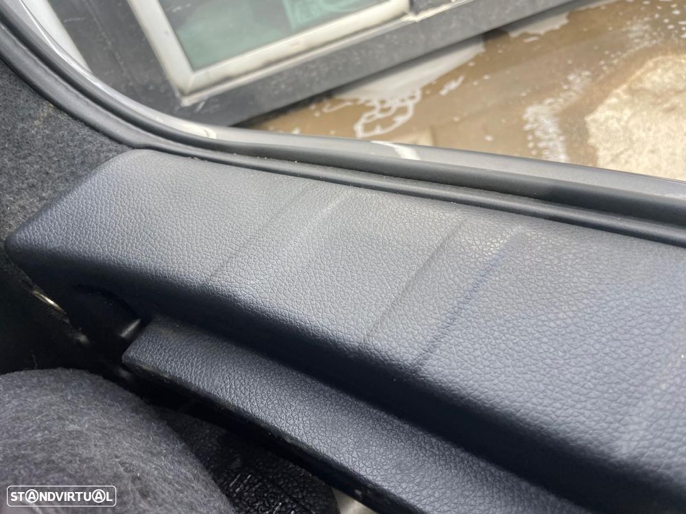 Nissan Qashqai 1.5 dCi N-Connecta 18 - 9