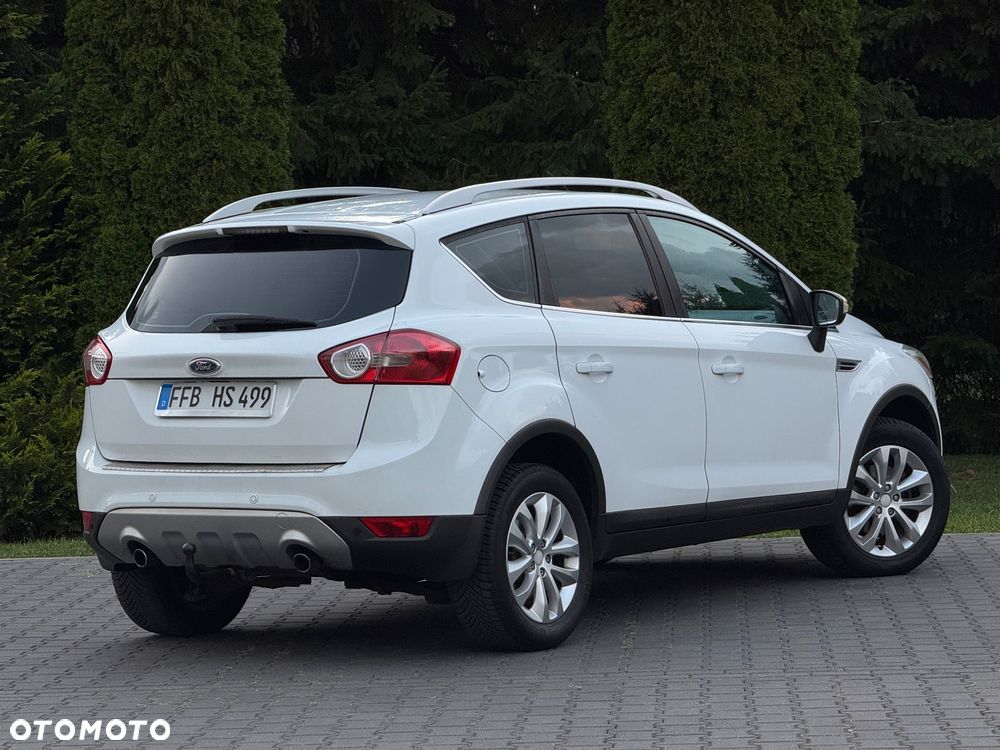 Ford Kuga 2.0 TDCi 2x4 Titanium - 12