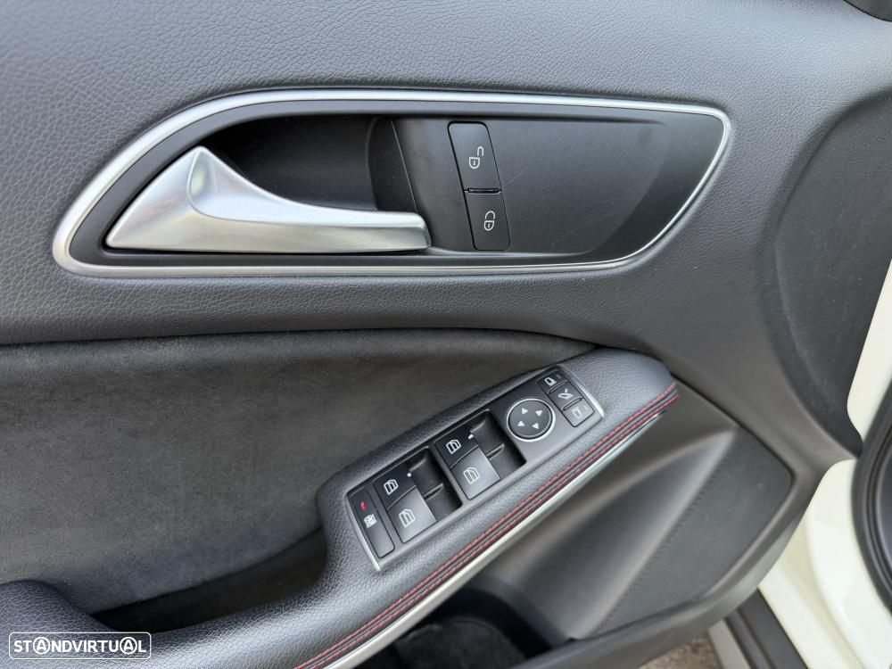Mercedes-Benz GLA 180 d 7G-DCT AMG Line - 14