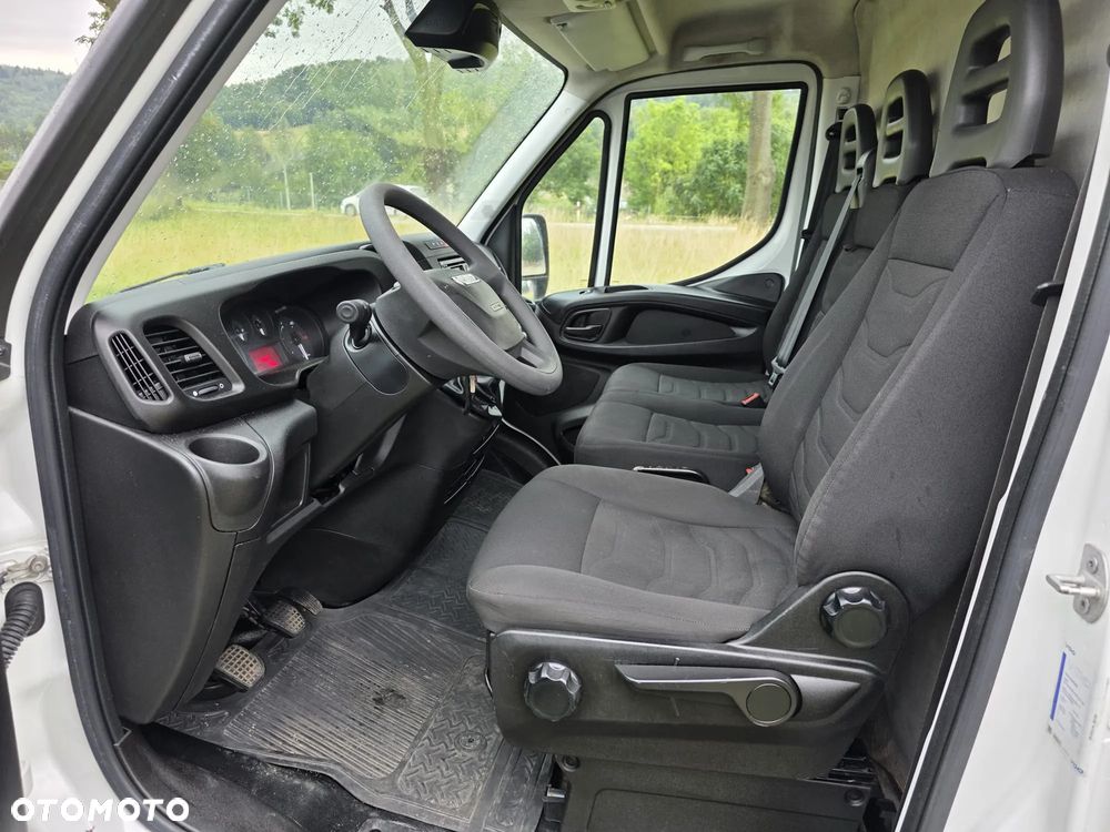 Iveco DAILY - 23