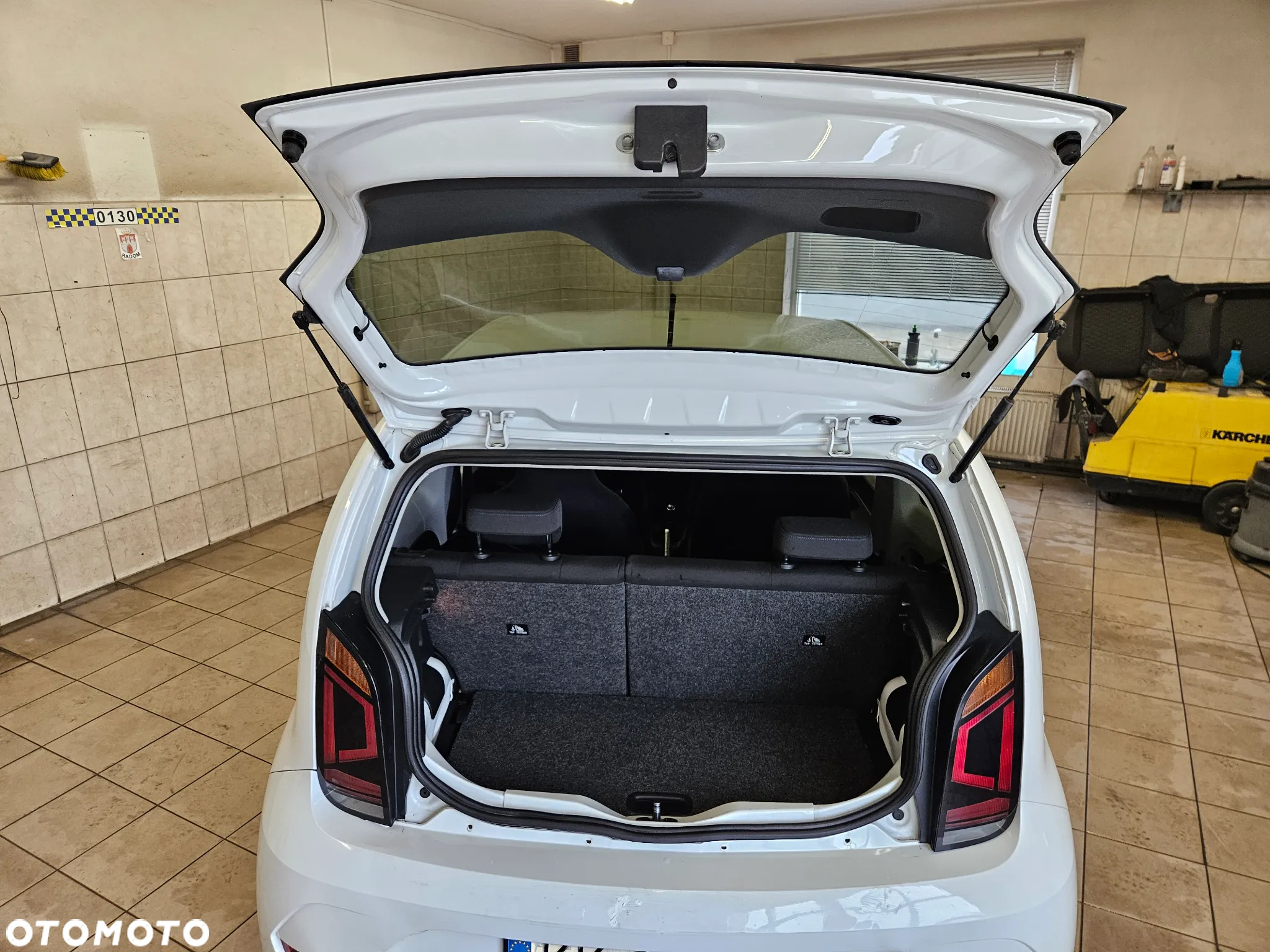 Volkswagen up! 1.0 United - 12