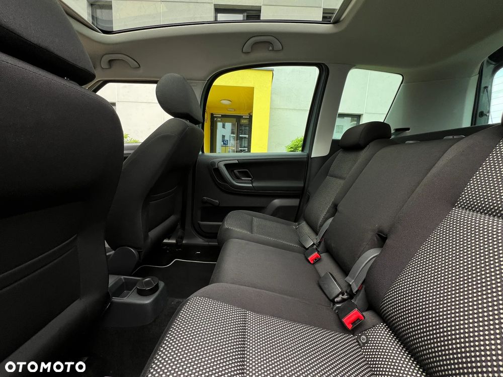 Skoda Roomster 1.4 16V Scout - 15