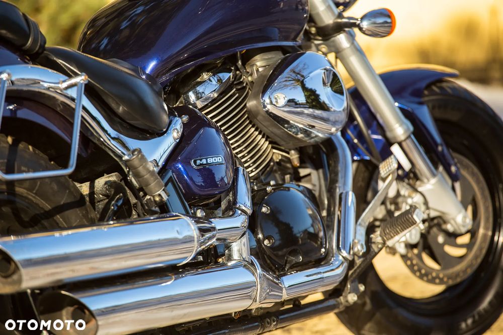 Suzuki Intruder - 15