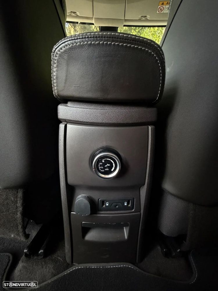 Renault Espace 1.6 dCi Initiale Paris EDC - 26