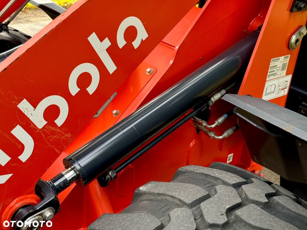 Kubota Ładowarka R070 - 9