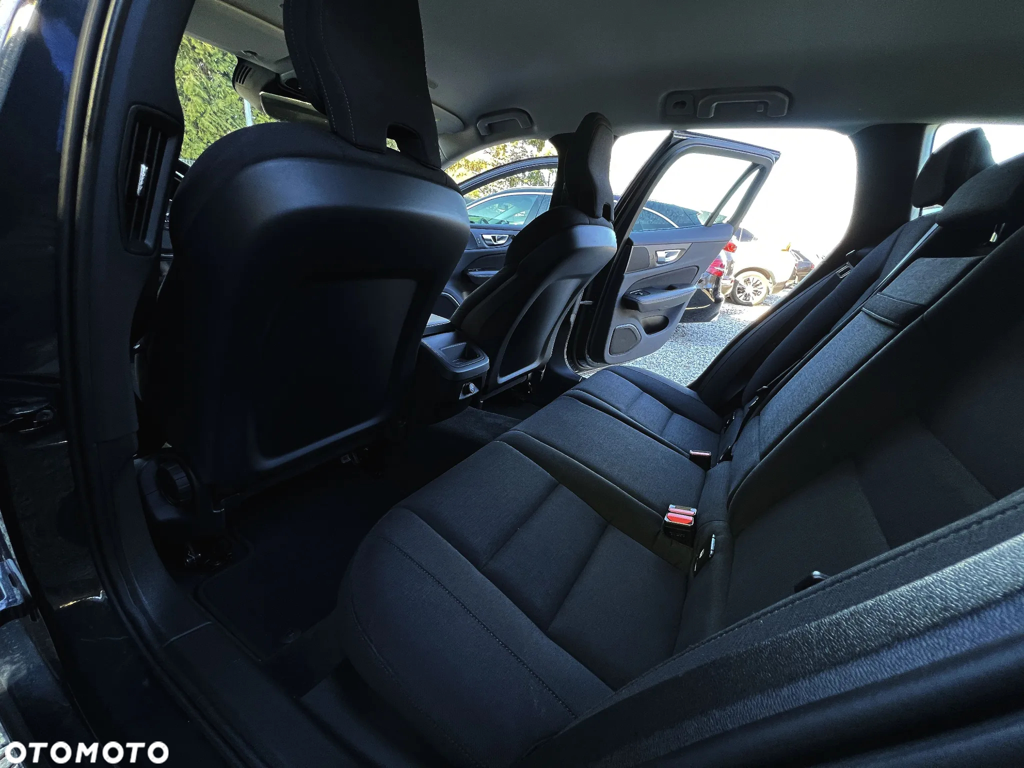 Volvo V60 D4 Momentum - 22