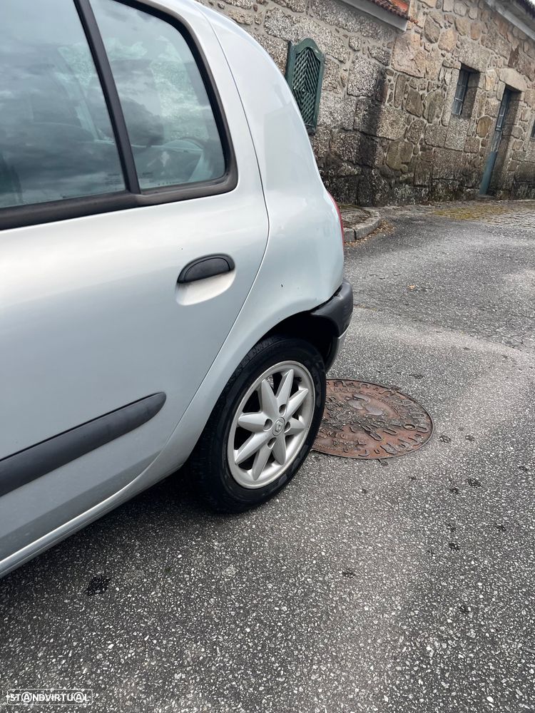 Renault Clio 1.2 - 5