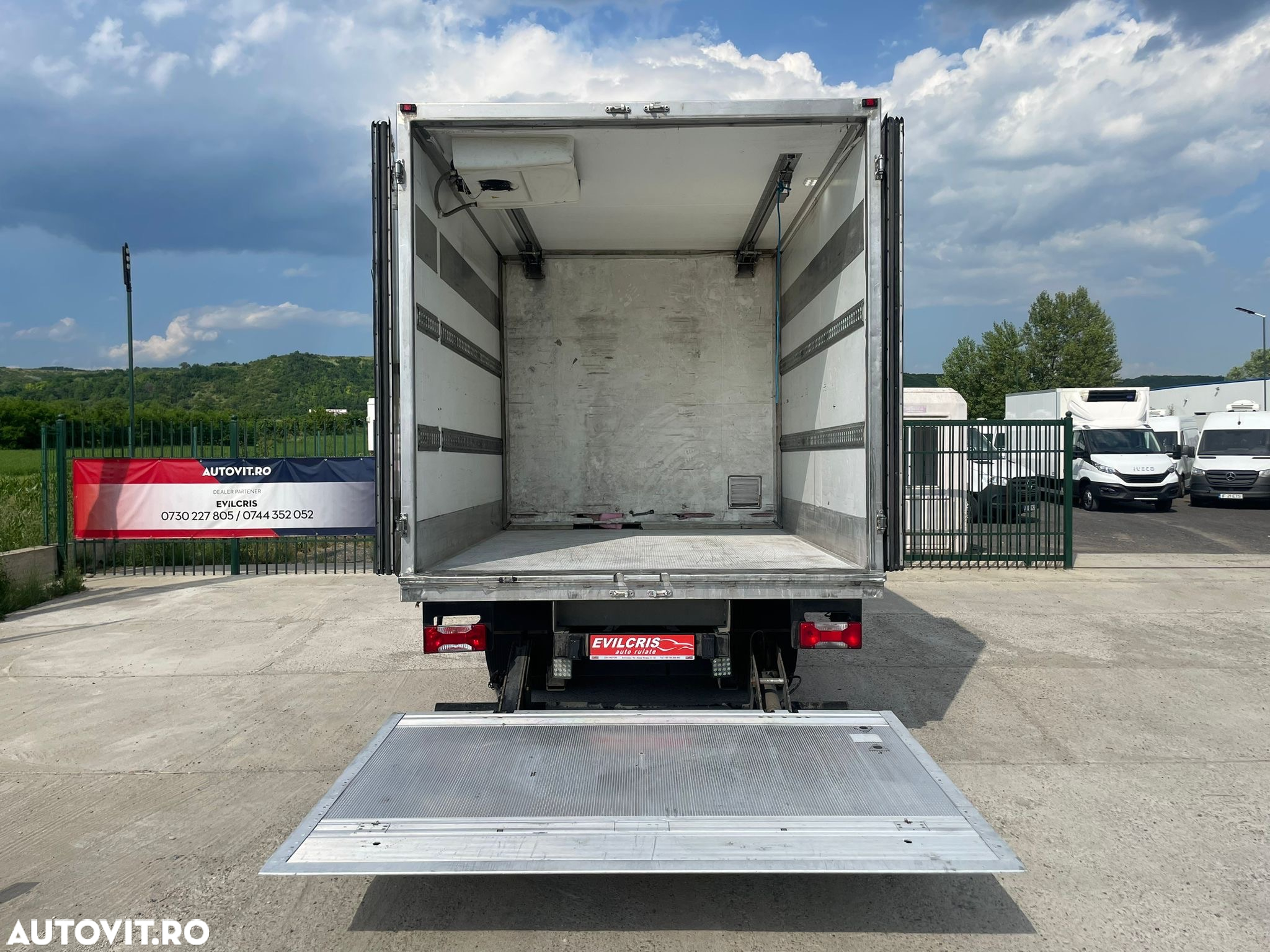 Iveco Daily 35C16 FRIGORIFIC 2 COMP LIFT SPATE - 17