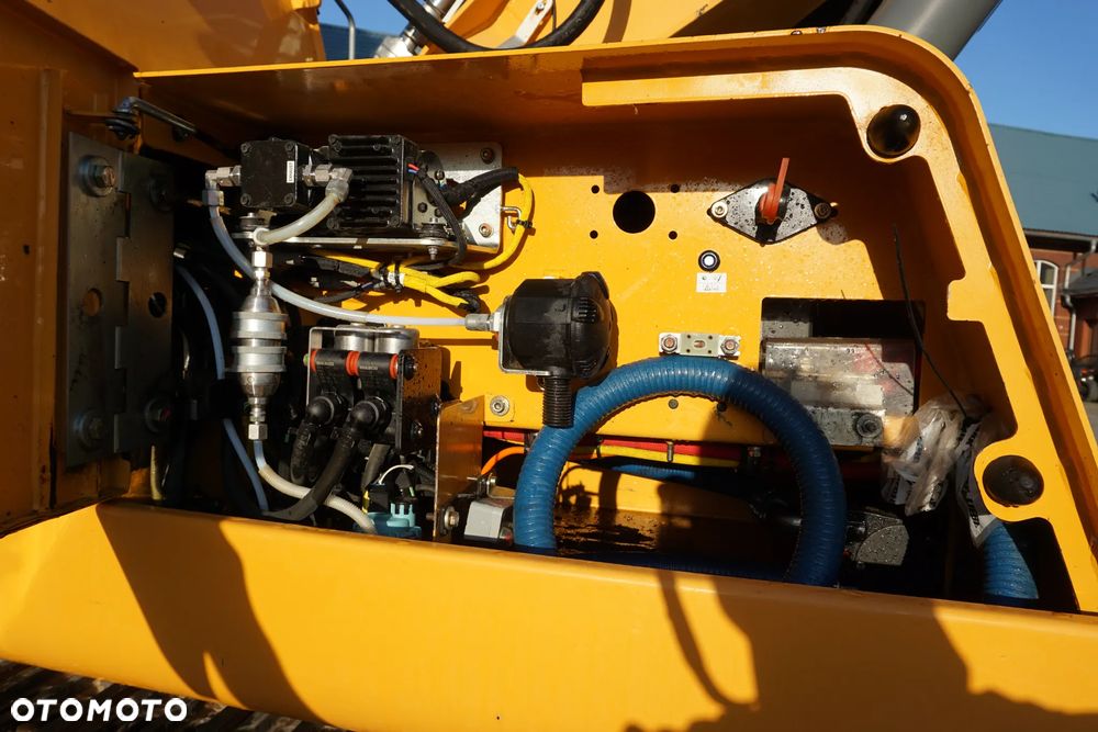 Liebherr R 936, Większy zasięg - 9