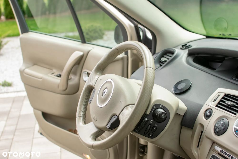 Renault Grand Scenic Gr 2.0T Exception - 39