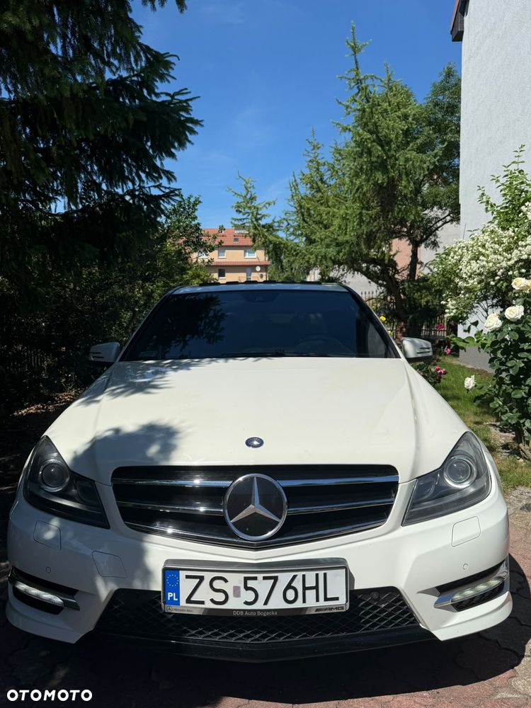Mercedes-Benz Klasa C 250 CDI BlueEff 4-Matic Avantgarde - 4