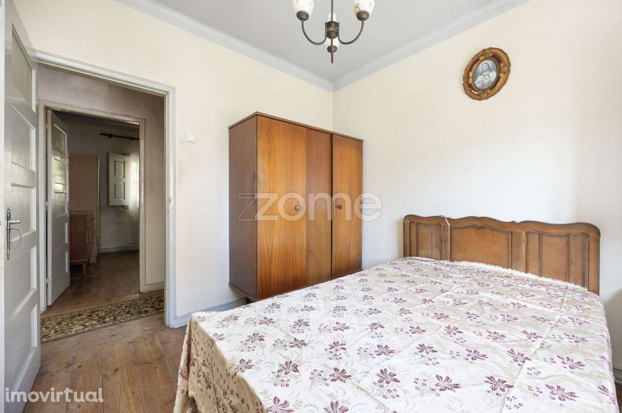 2 Moradias || Tipologia T3 e T1 || Entradas Independentes || Alb. Doze - Grande imagem: 4/60