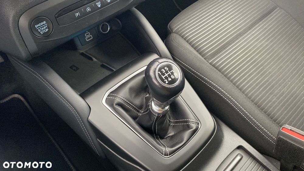 Ford Focus 1.0 EcoBoost mHEV Titanium X - 19