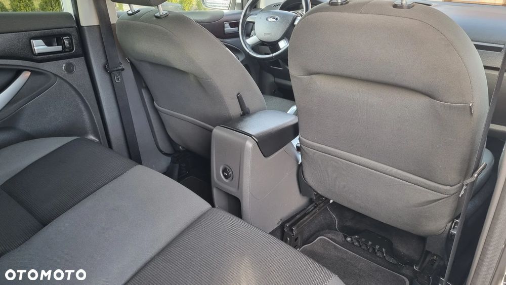 Ford Kuga 2.0 TDCi 4x4 Champions Edition - 25