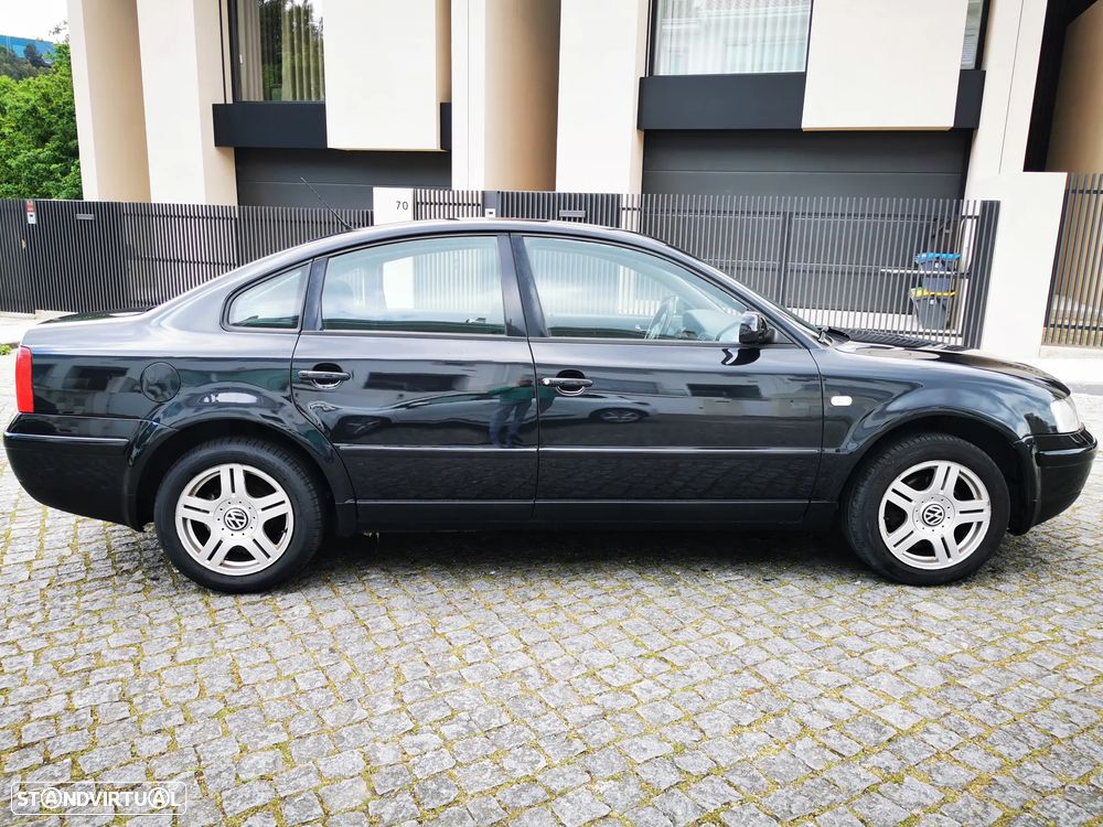 VW Passat 1.9 TDi Confortline - 6