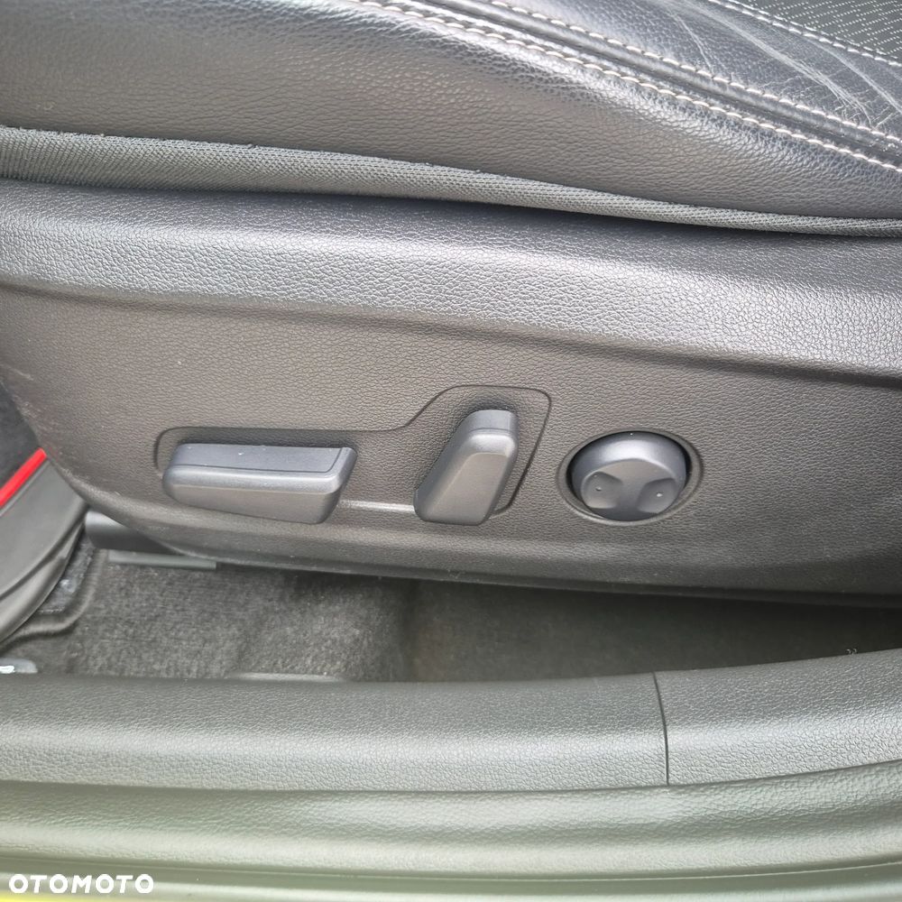 Hyundai Kona 1.6 T-GDI Premium 4WD DCT - 18