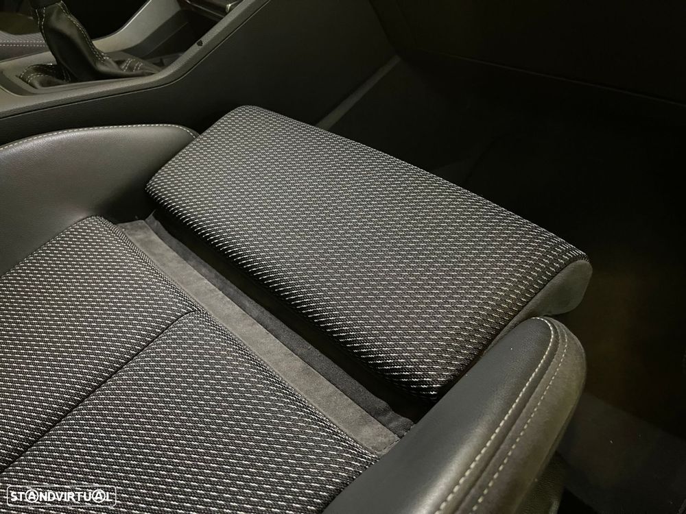 Audi Q3 45 TFSIe S tronic S line - 18