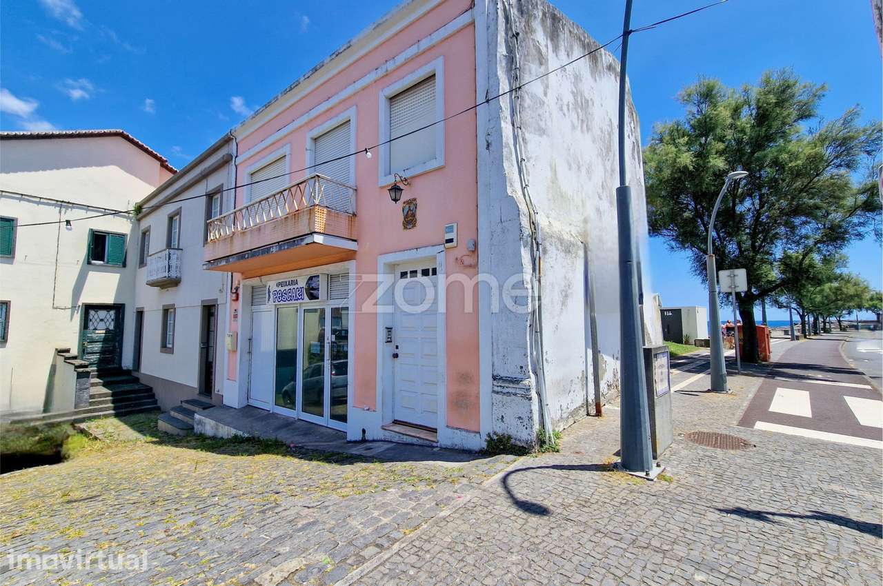 Moradia e espaço comercial em Rosto do Cão (São Roque), Ponta Delga... - Grande imagem: 2/28