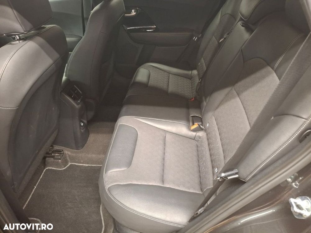 Kia Niro 1.6 GDI PHEV 2WD Aut. Spirit - 6