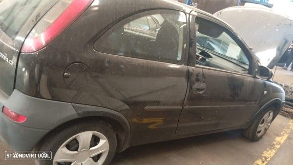 Para Peças Opel Corsa C - 2