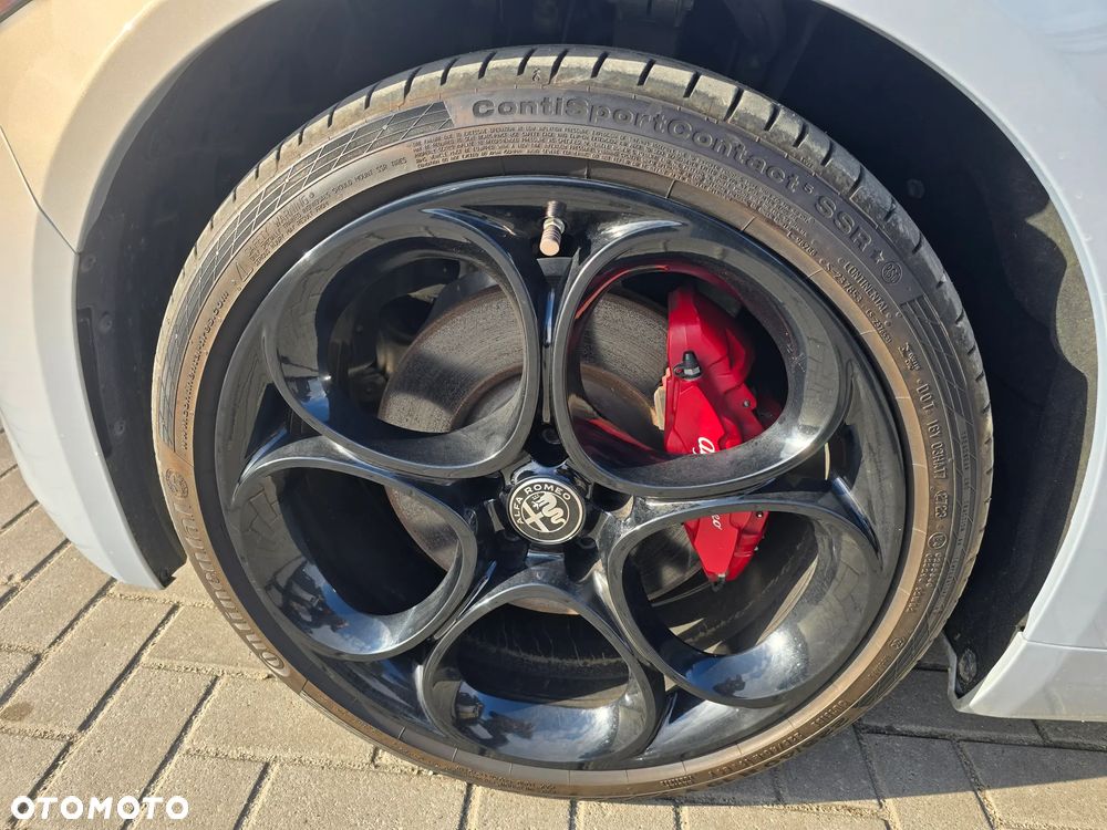 Alfa Romeo Giulia - 17