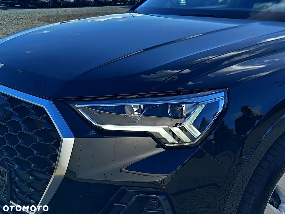 Audi Q3 Sportback - 8