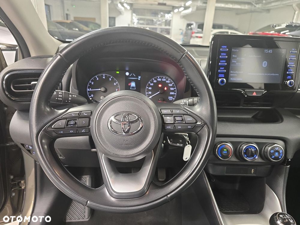 Toyota Yaris - 16