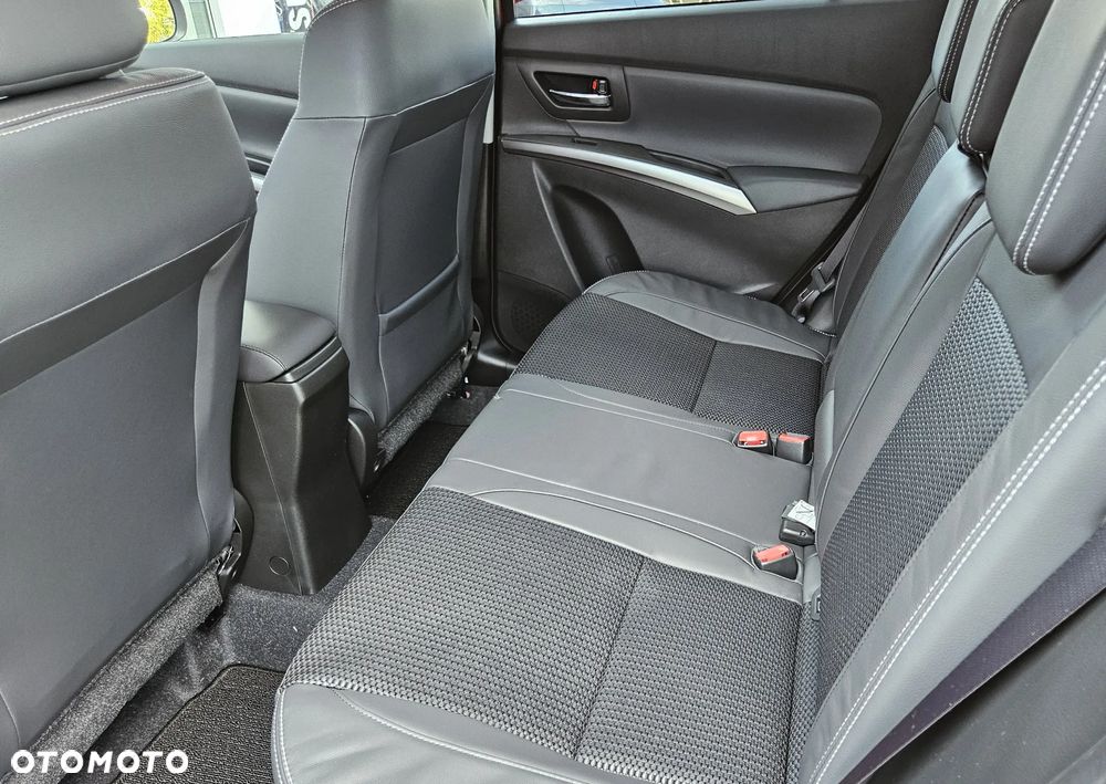 Suzuki SX4 S-Cross 1.4 BoosterJet mHEV Premium Plus SP 4WD - 21