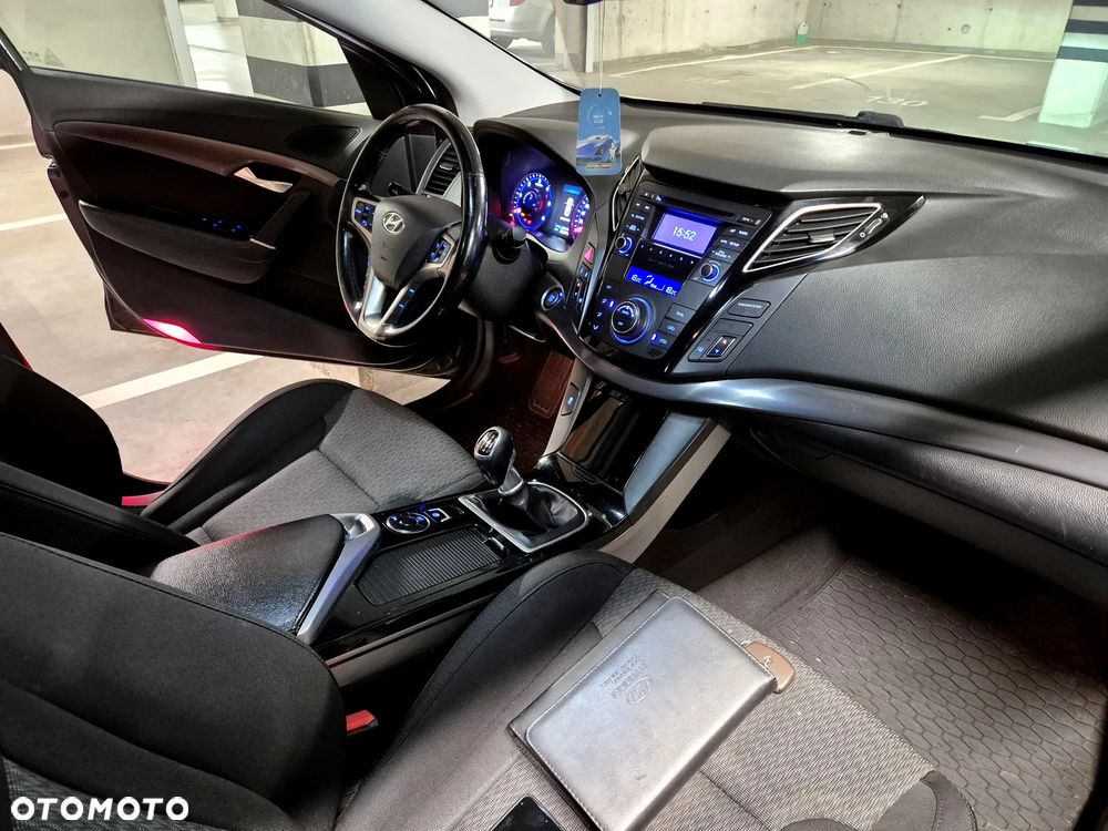 Hyundai i40 1.7 CRDi Comfort + - 33
