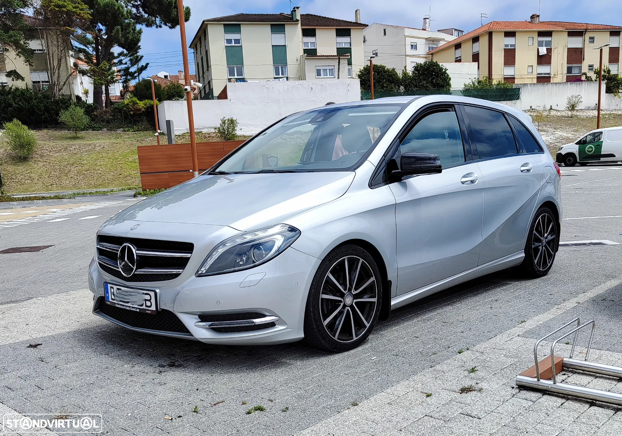 Mercedes-Benz B 200 7G-DCT - 2