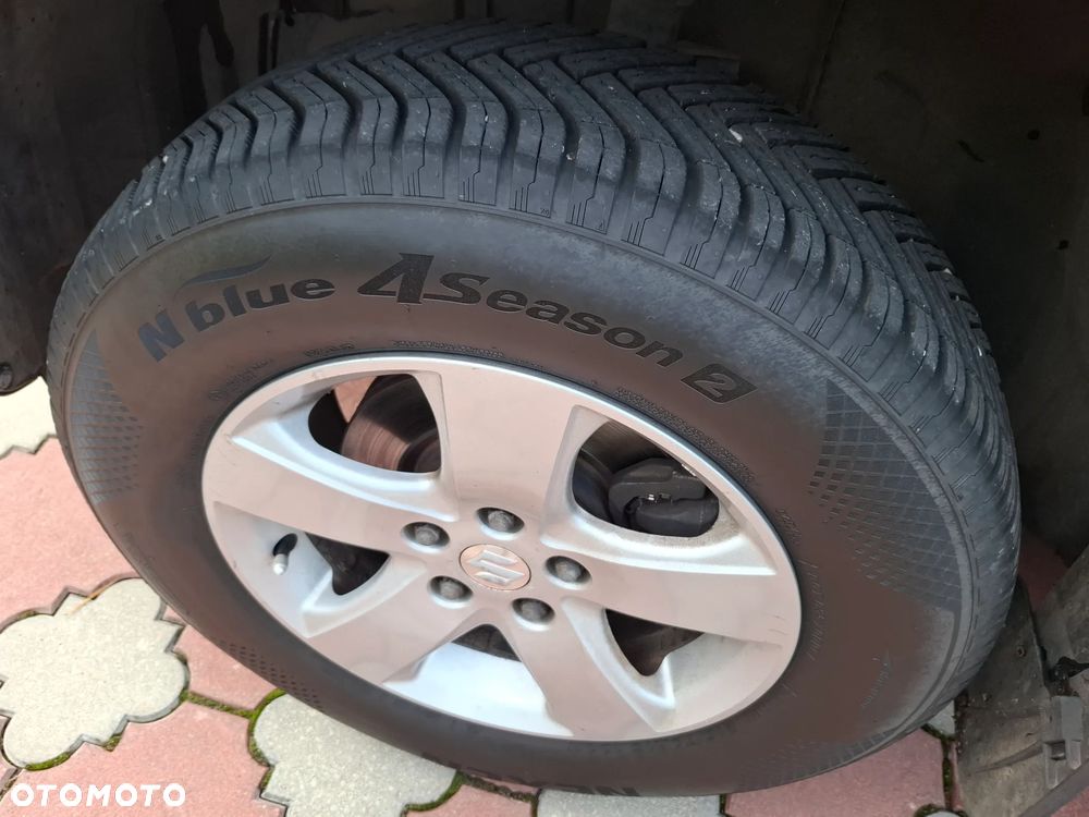 Suzuki Grand Vitara 1.6 Comfort - 23