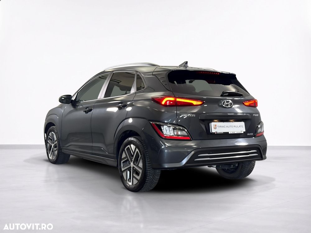 Hyundai KONA - 4