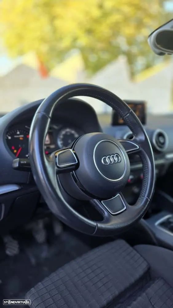 Audi A3 Sportback 1.6 TDI Ambiente - 9