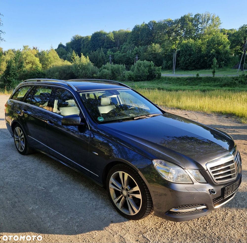 Mercedes-Benz Klasa E 350 CDI DPF 4Matic BlueEFFICIENCY 7G-TRONIC Avantgarde - 25