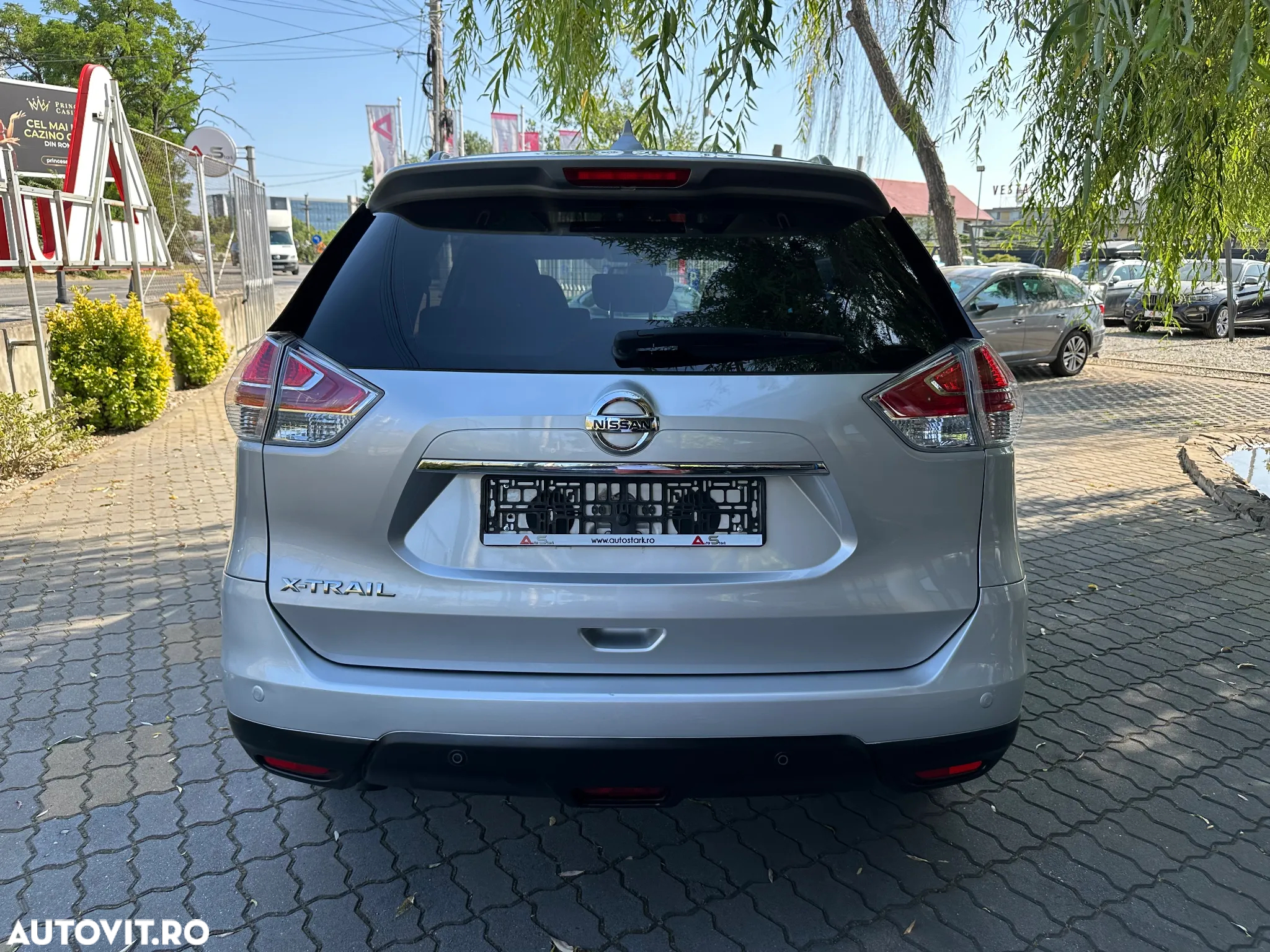 Nissan X-Trail 1.6 dCi Xtronic N-Connecta - 12