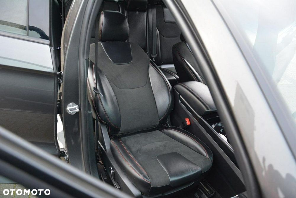 Ford Edge 2.0 EcoBlue Bi-Turbo 4x4 ST-LINE - 20