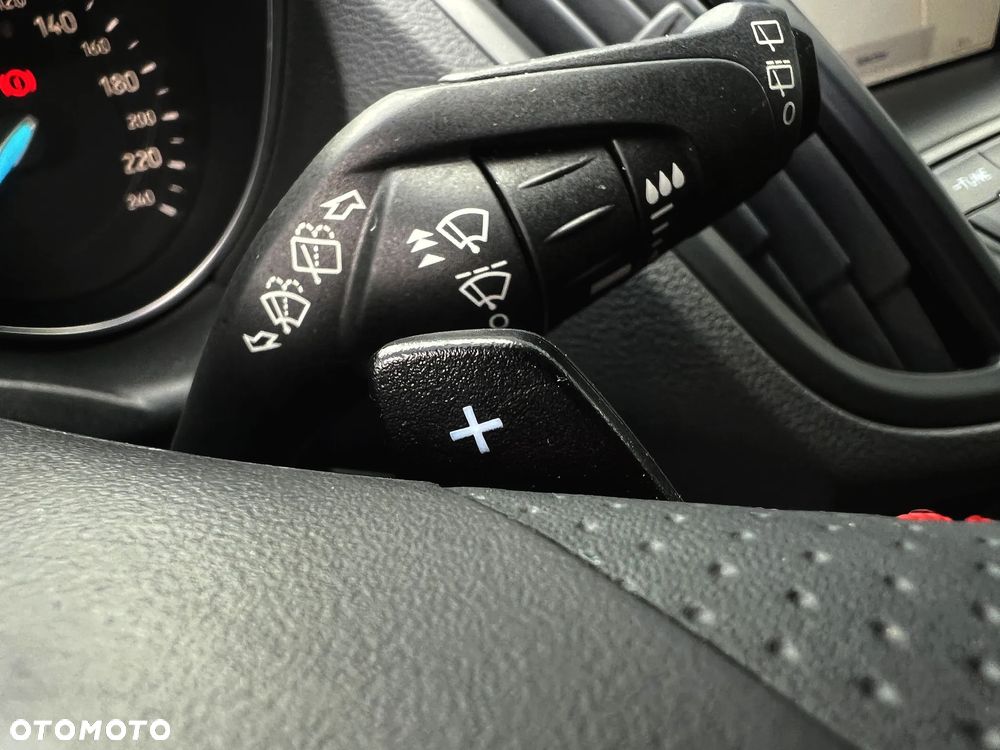 Ford Kuga 2.0 TDCi 2x4 ST-Line - 30