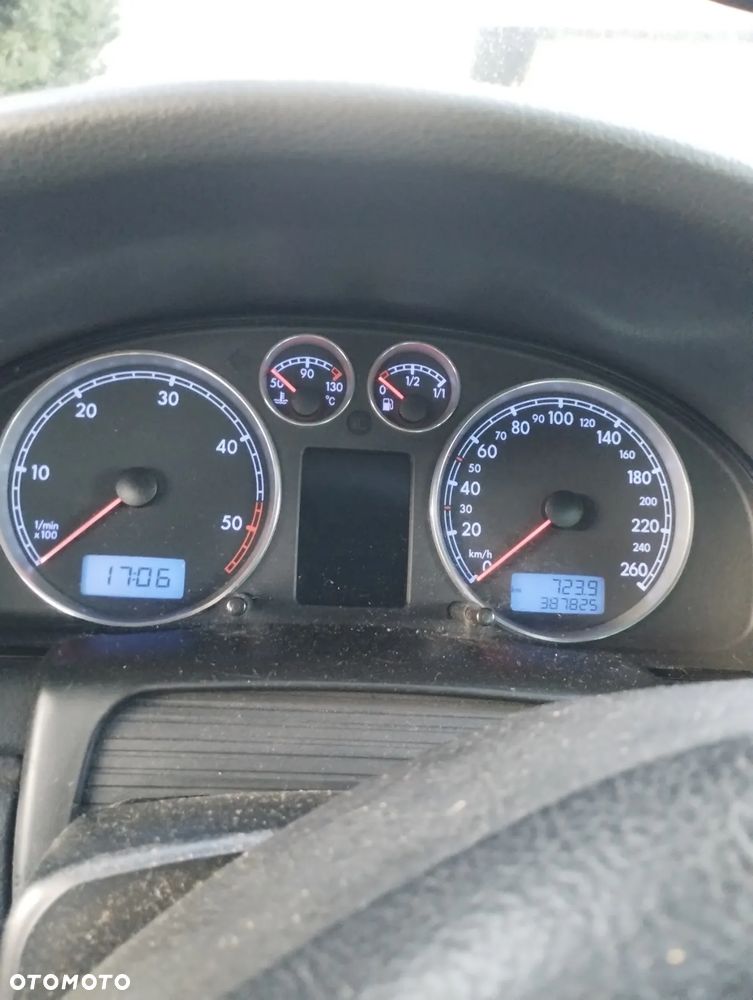 Volkswagen Passat Variant 1.9 TDI - 8