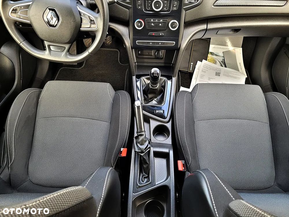 Renault Megane TCe 115 GPF LIFE - 14