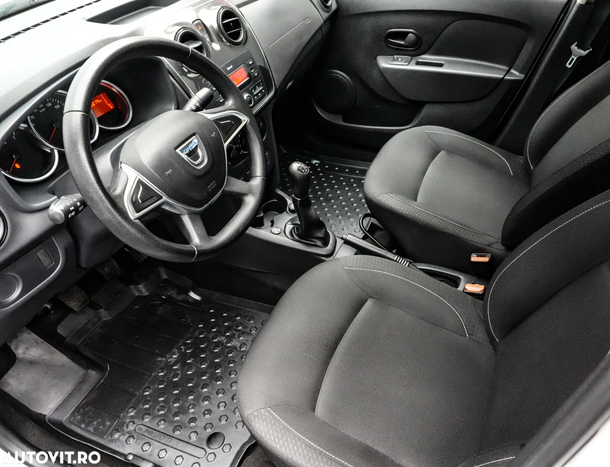 Dacia Logan ECO-G 100 Essential - 12