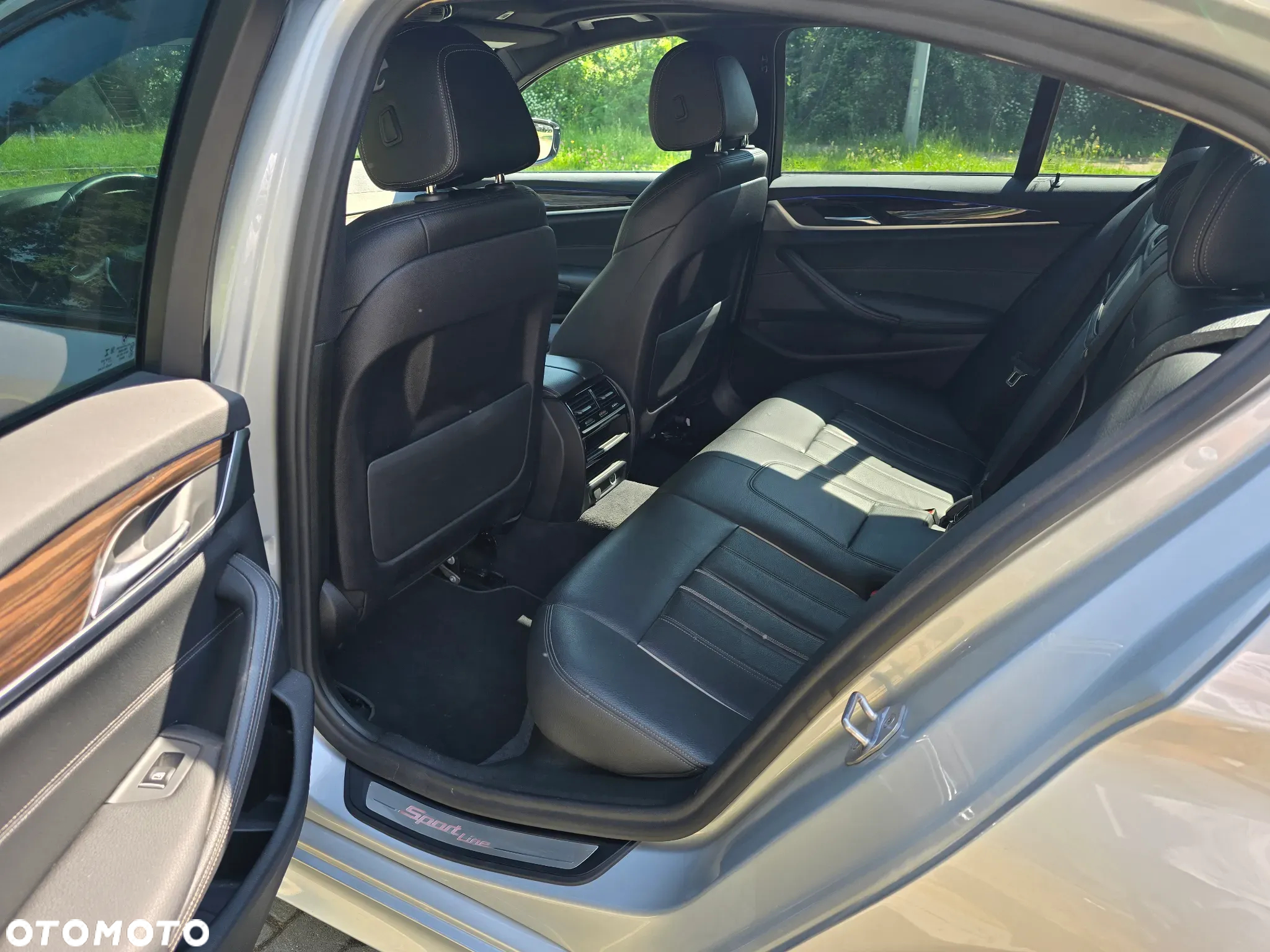 BMW Seria 5 530i xDrive - 14