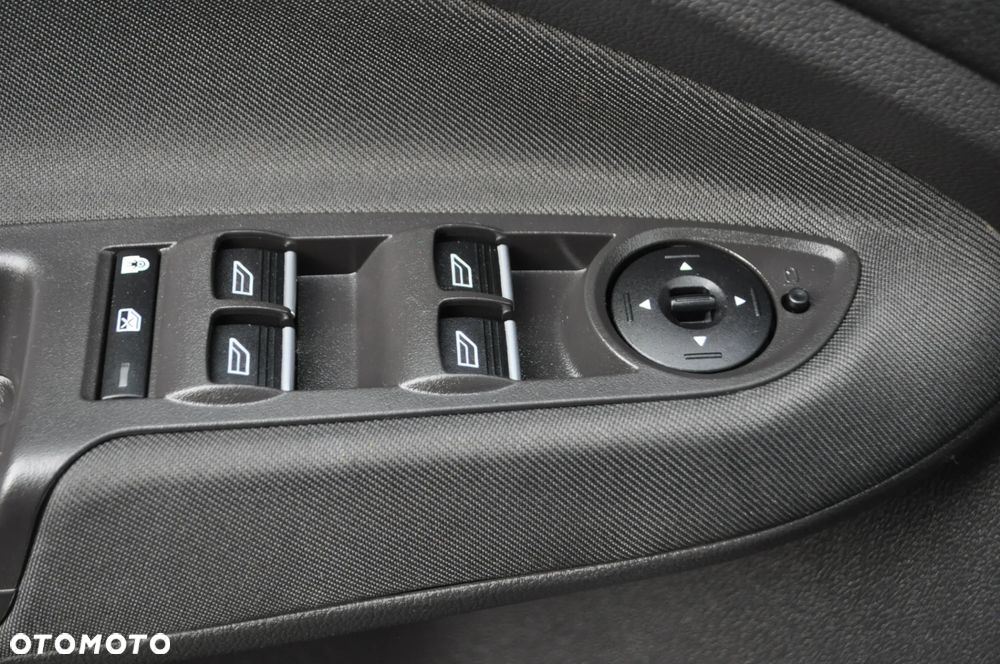 Ford Grand C-MAX - 26