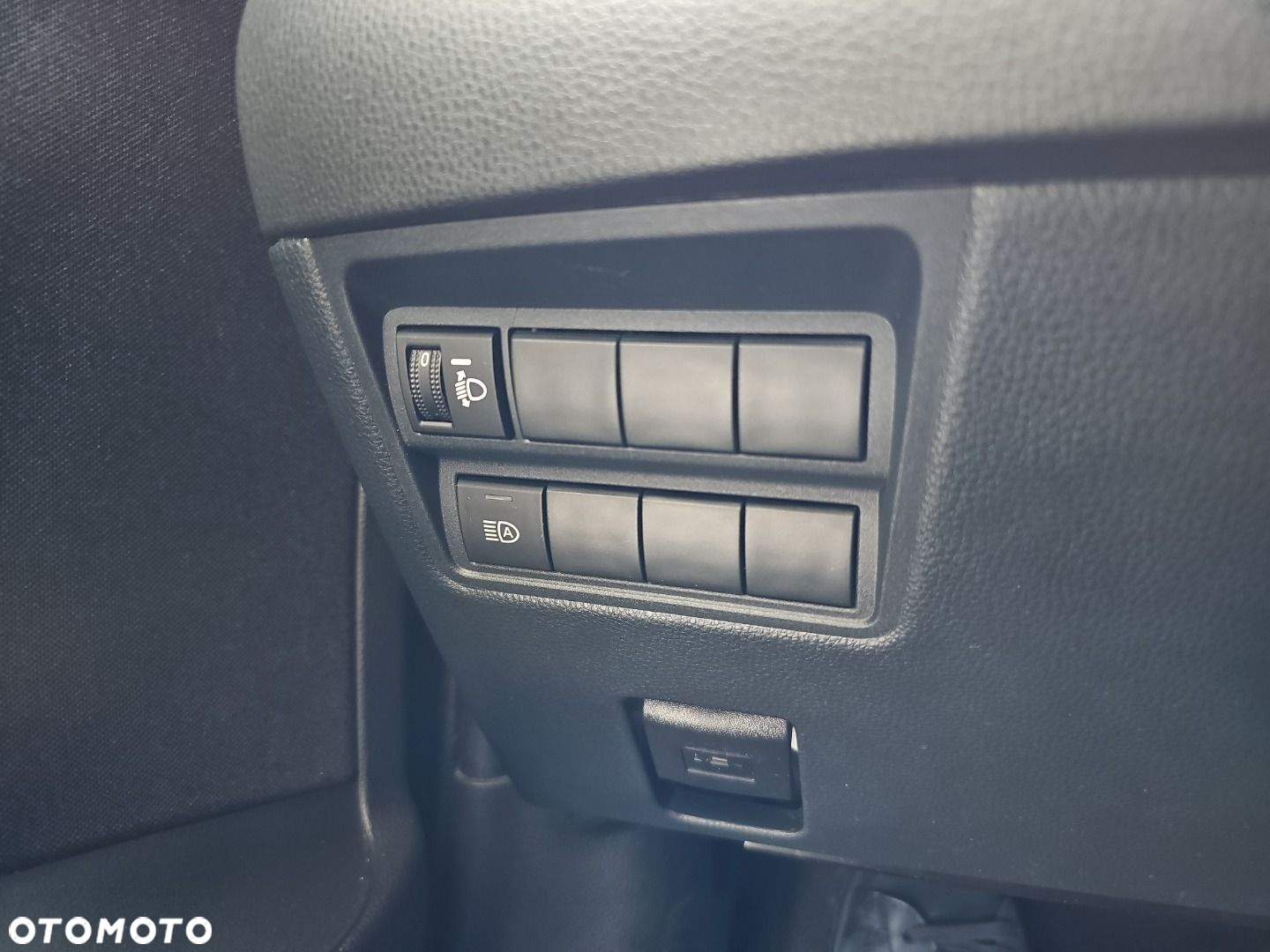 Toyota Yaris - 17